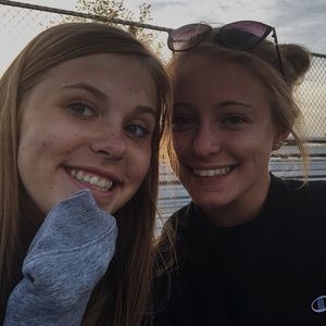 Meet your Posher, Ella